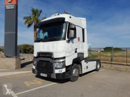 Renault T520 High cab T520 HIGH SLEEPER CAB tractor unit used