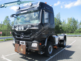 MercedesActros2055