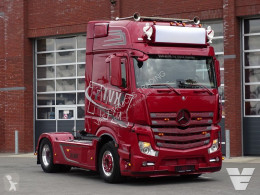 Мерседес Actros GIGASPACE