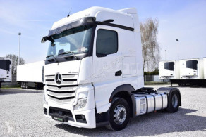 MercedesActros1845