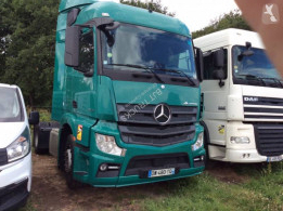 MercedesActros1843