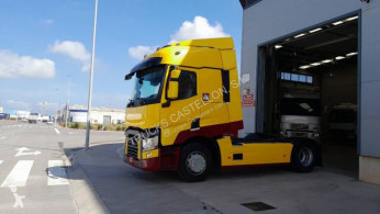 RenaultT-Series520