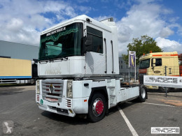 RenaultMagnum440
