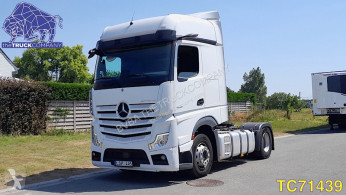 MercedesActros1845