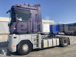 RenaultMagnum460.18
