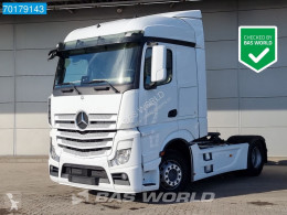 MercedesActros1842