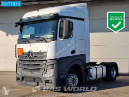 MercedesActros1842