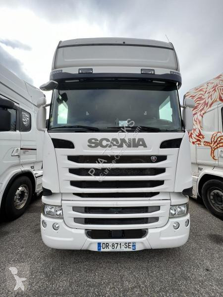 Traktor Scania 490