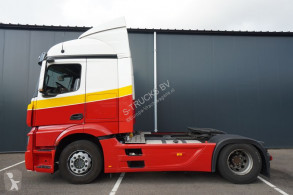 Mercedes tractor unit