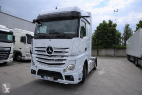 MercedesActros1845