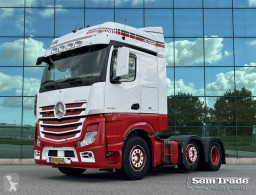 MercedesActros2542
