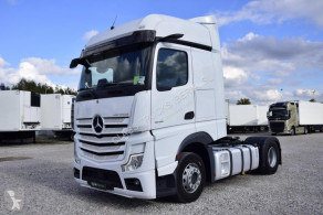 MercedesActros1845