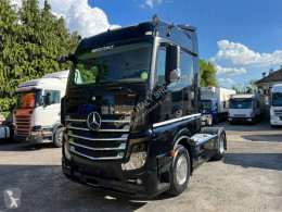 MercedesActros1845