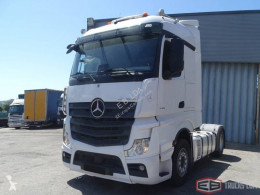 MercedesActros1851