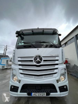 MercedesActros1845