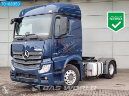 MercedesActros1846