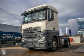 MercedesActros1845