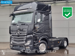 MercedesActros1853