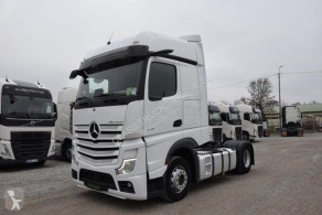 MercedesActros1845