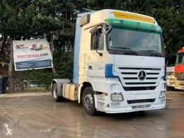 MercedesActros1844