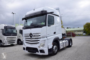 MercedesActros1845
