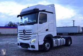 MercedesActros1845
