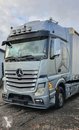 MercedesActros1851