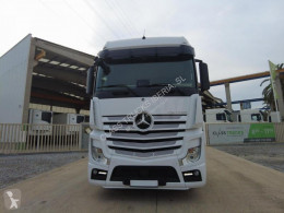 MercedesActros1845