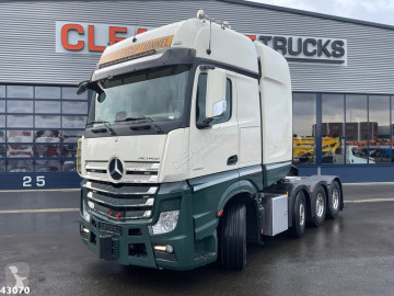 Traktor Mercedes