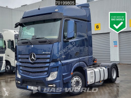 MercedesActros1851