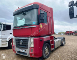 RenaultMagnum520
