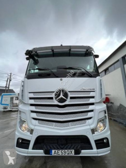 MercedesActros1845