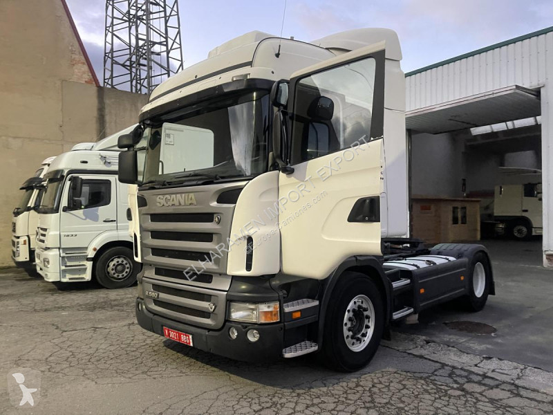 Traktor Scania 560