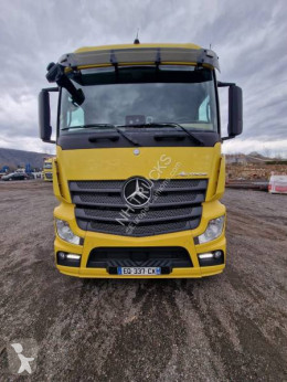 MercedesActros1848