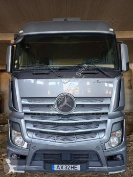 Çekici Mercedes Actros 1845