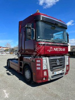 RenaultMagnum520