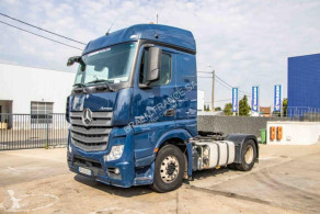 MercedesActros1848