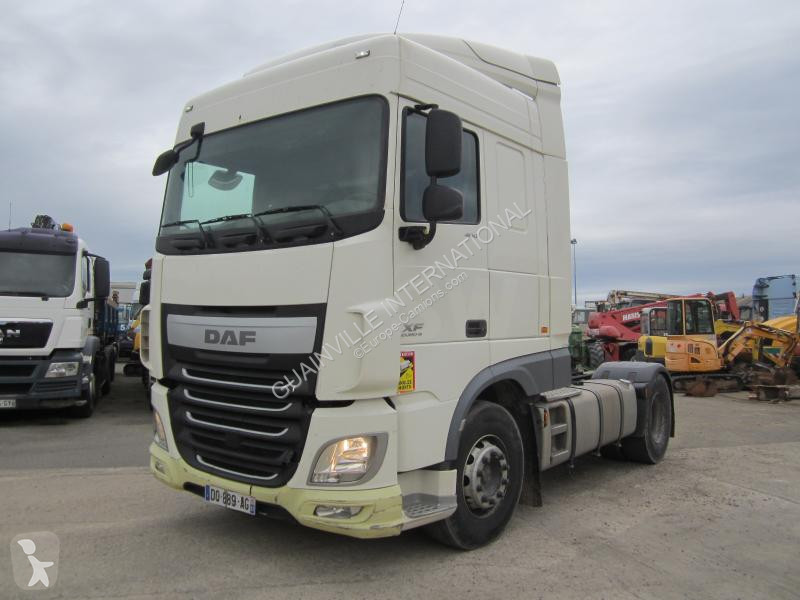 Tracteur DAF 460