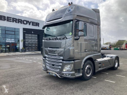 Traktor DAF XF 530