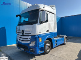 MercedesActros1845