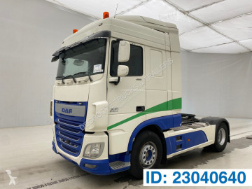 Traktor DAF XF460 Space Cab
