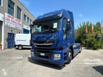 Traktor Iveco