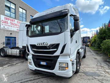 Traktor Iveco