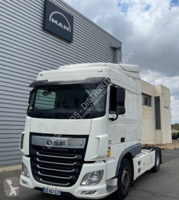 Traktor DAF XF460