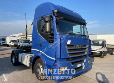 Traktor Iveco