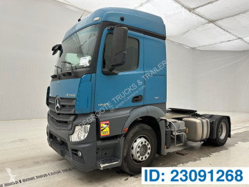 Traktor Mercedes
