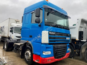 Tracteur DAF XF105 460