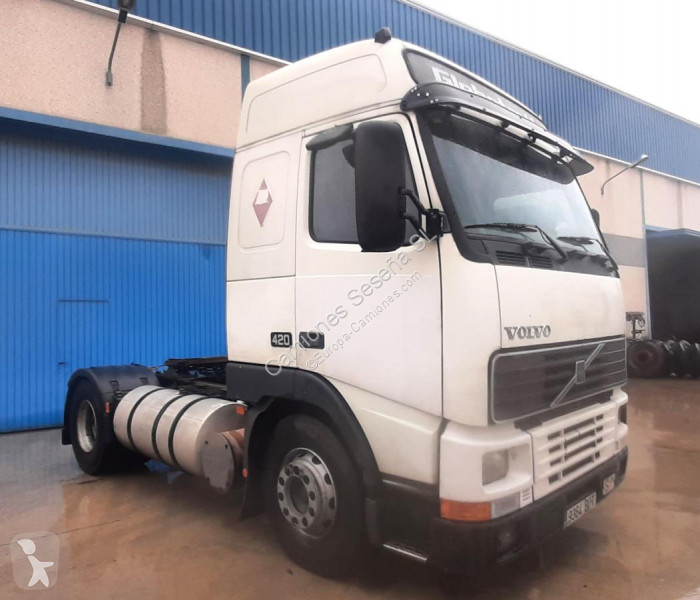 Traktor Volvo 420