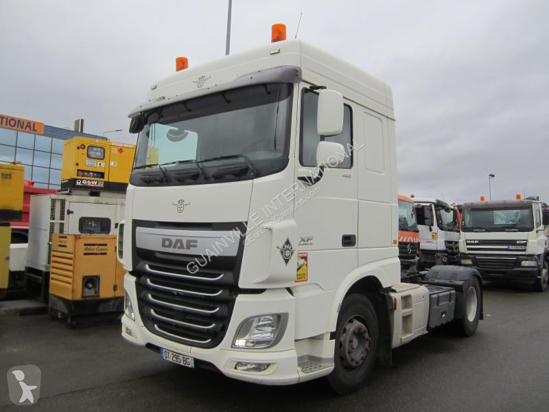 Tracteur DAF 460