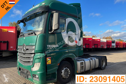Traktor Mercedes